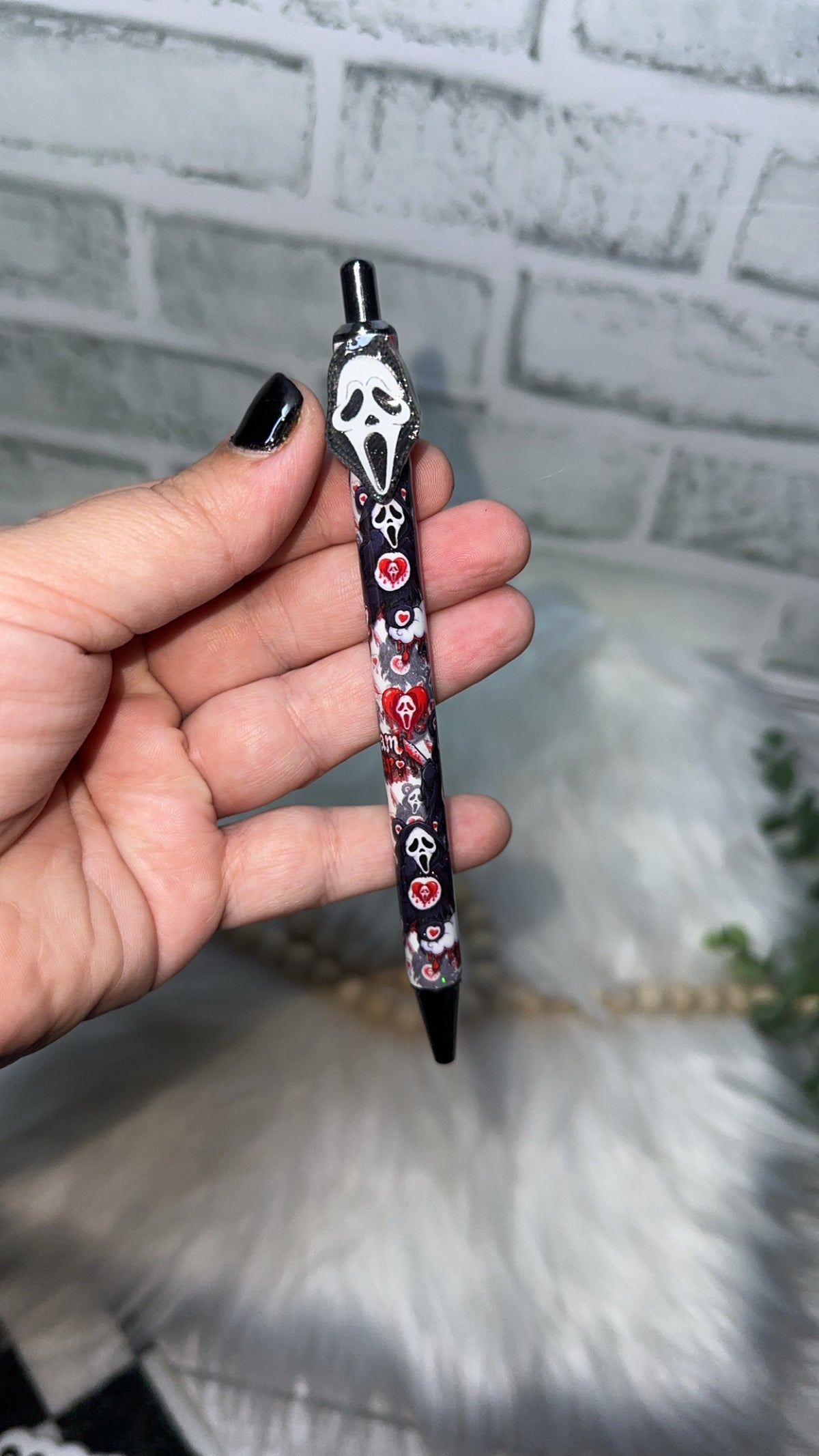 RTS {Scream Bear, Zipper & Charm, Knife Handle, SnowGlobe Bottom & Drip} 32oz Skinny