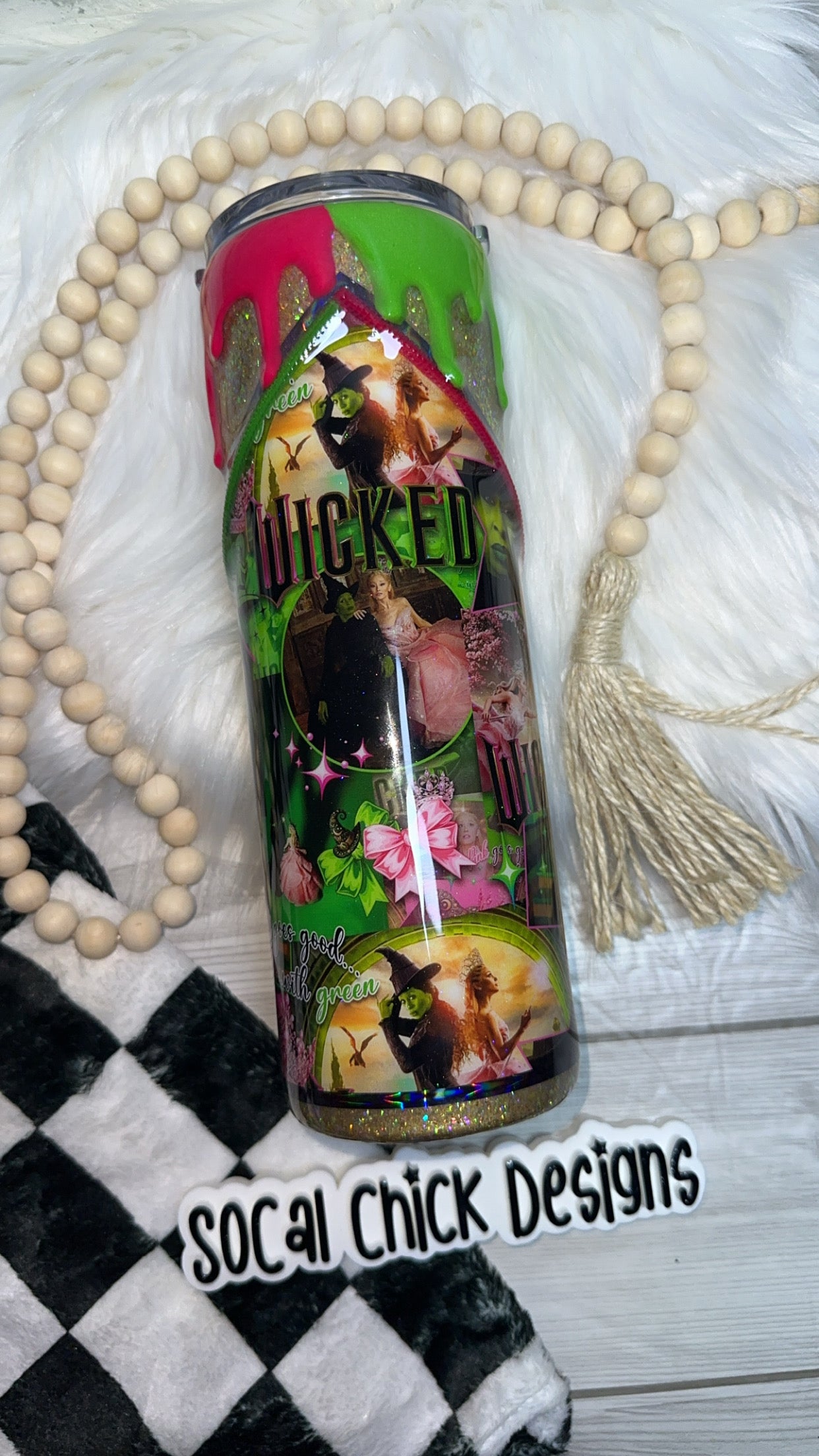 RTS {Wicked Zipper & Charm with Pink/Green Drip} 30oz Skinny
