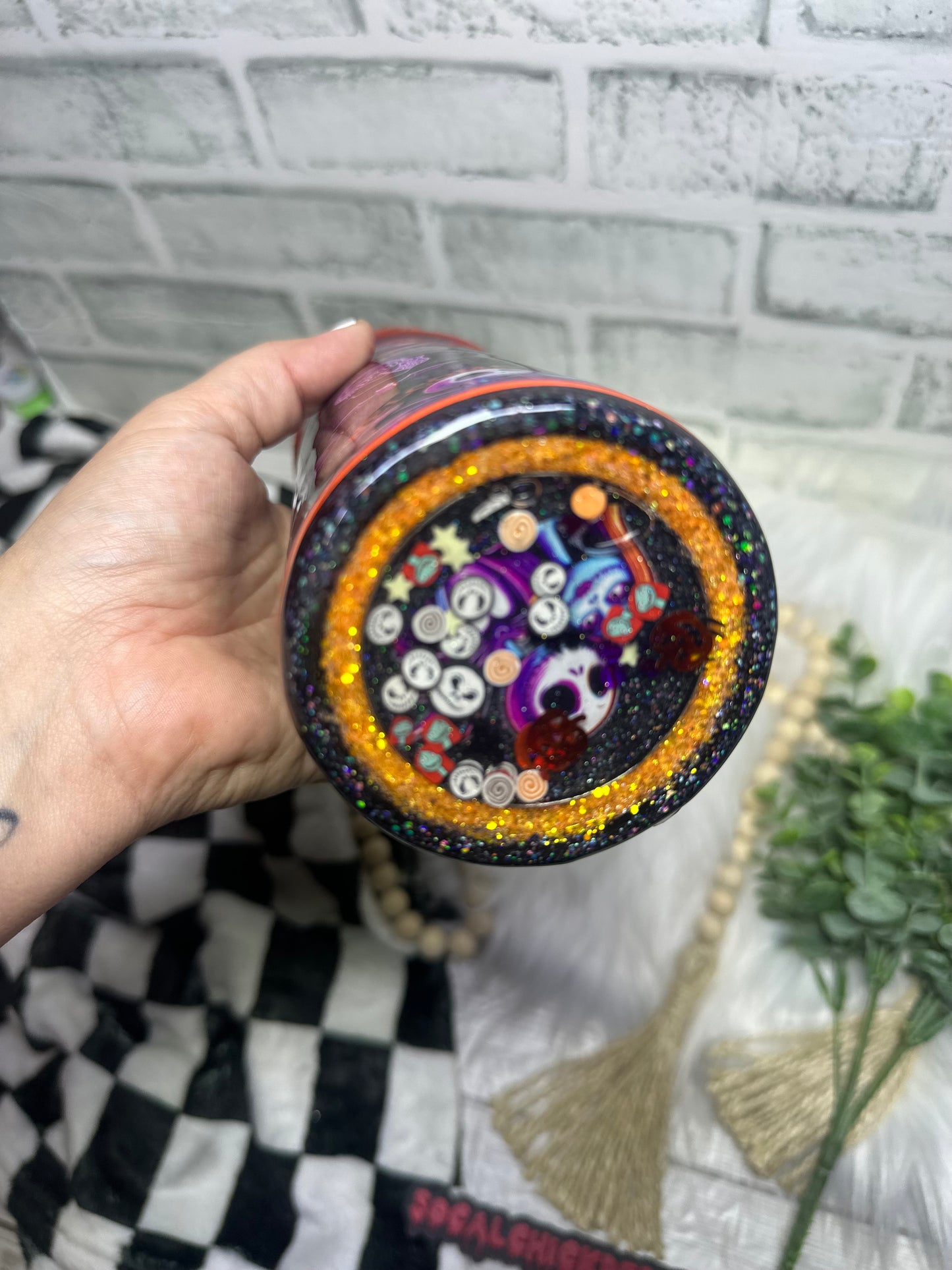 RTS {Welcome To My Nightmare w Zipper, Charm and Snow Globe Bottom} 32oz Skinny