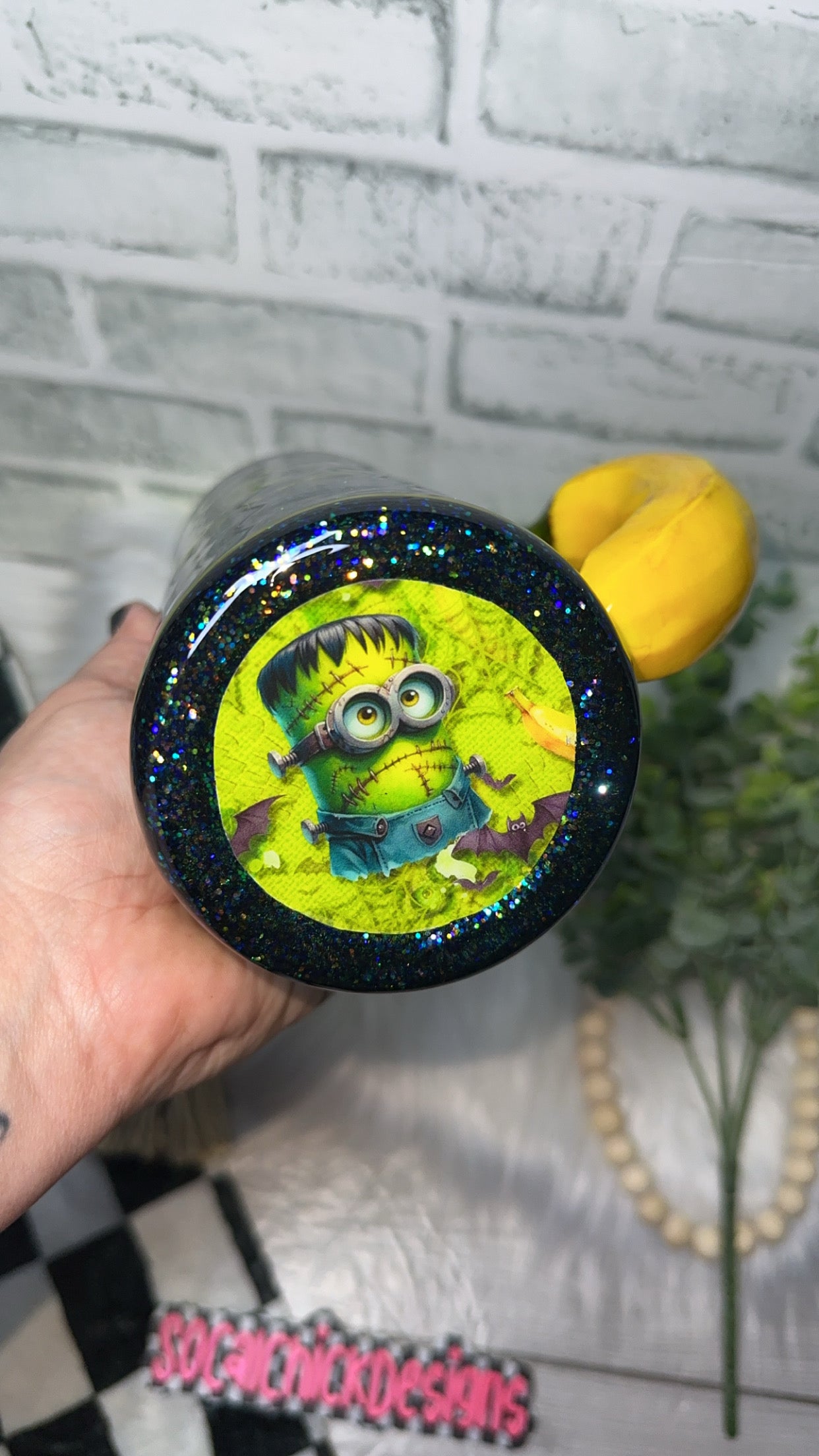 RTS {It’s Alive And It’s Bananas w Banana Handle} 22oz Fatty