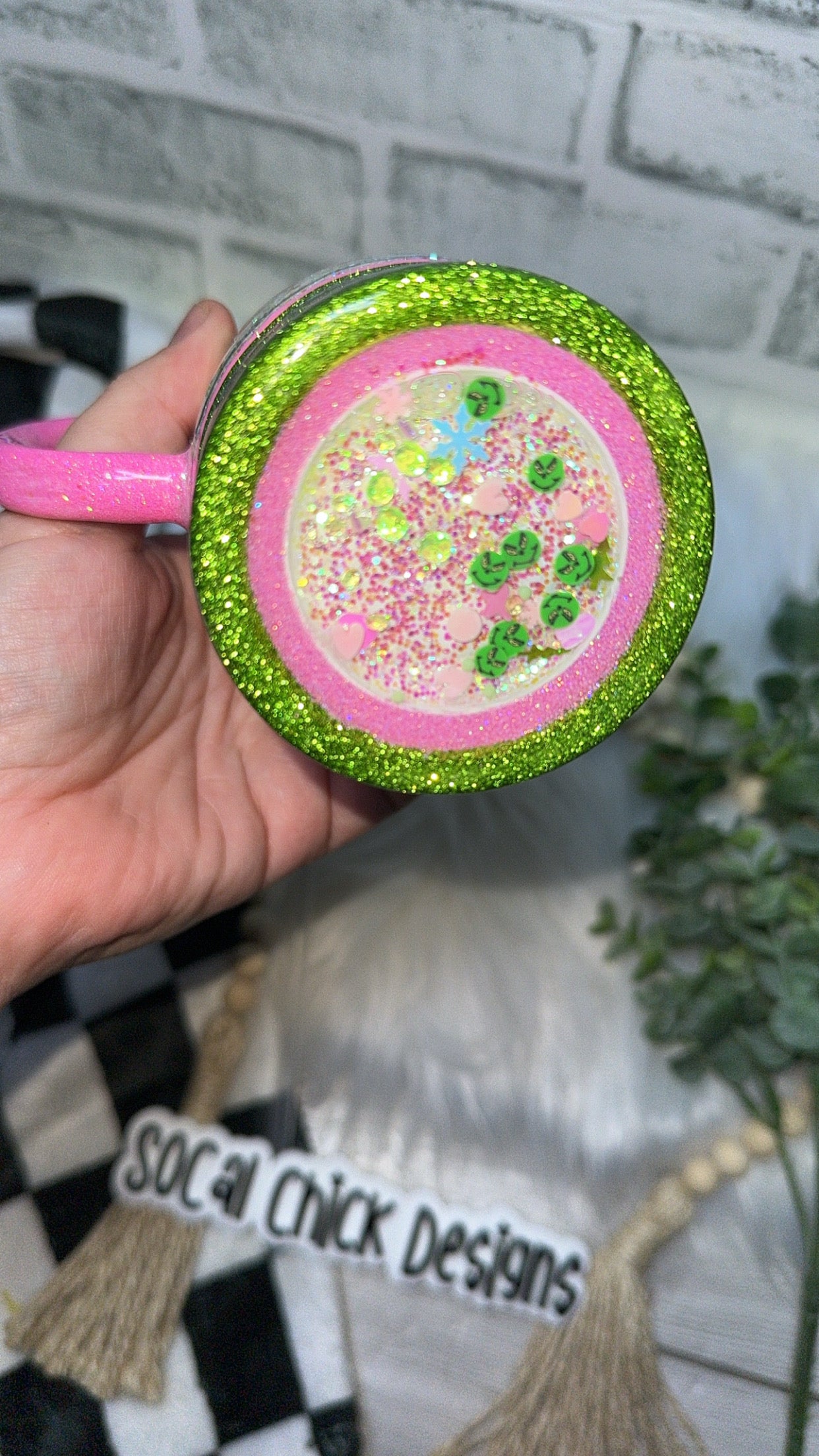 RTS {Merry Pinkmas w Snow Globe Bottom} 16oz Mug