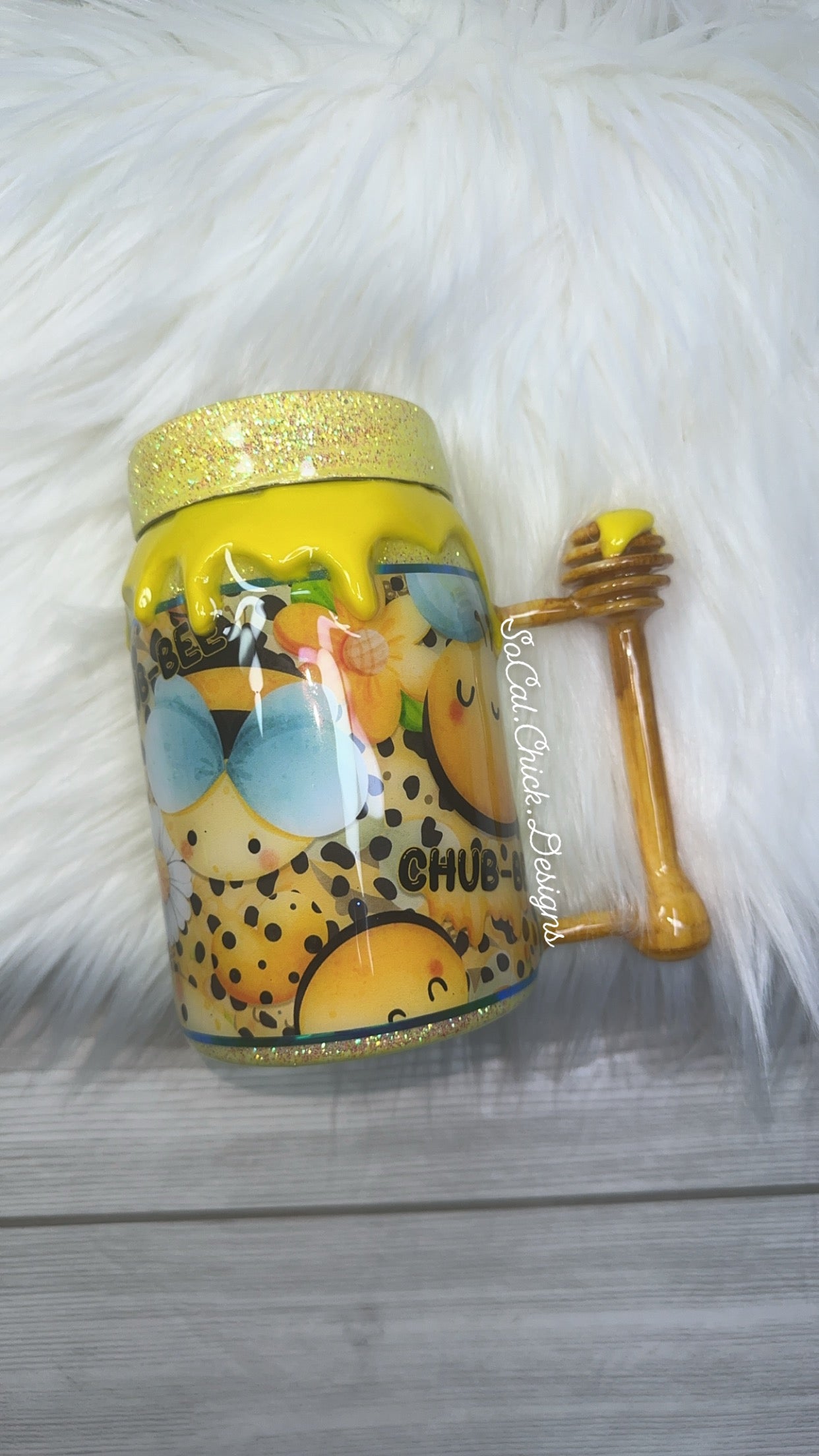 RTS {Chub-Bee w Honey Dipper Handle} 17oz Mason Jar