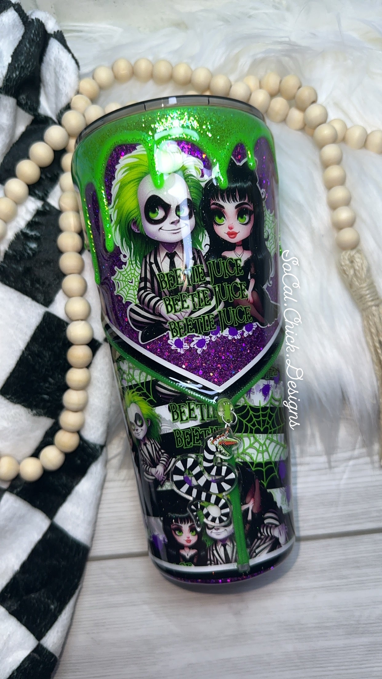 RTS {Beetle Couple with Zipper & Charm} 32oz Slim