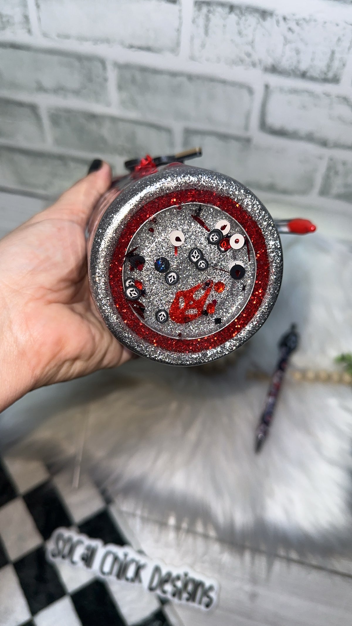 RTS {Scream Bear, Zipper & Charm, Knife Handle, SnowGlobe Bottom & Drip} 32oz Skinny