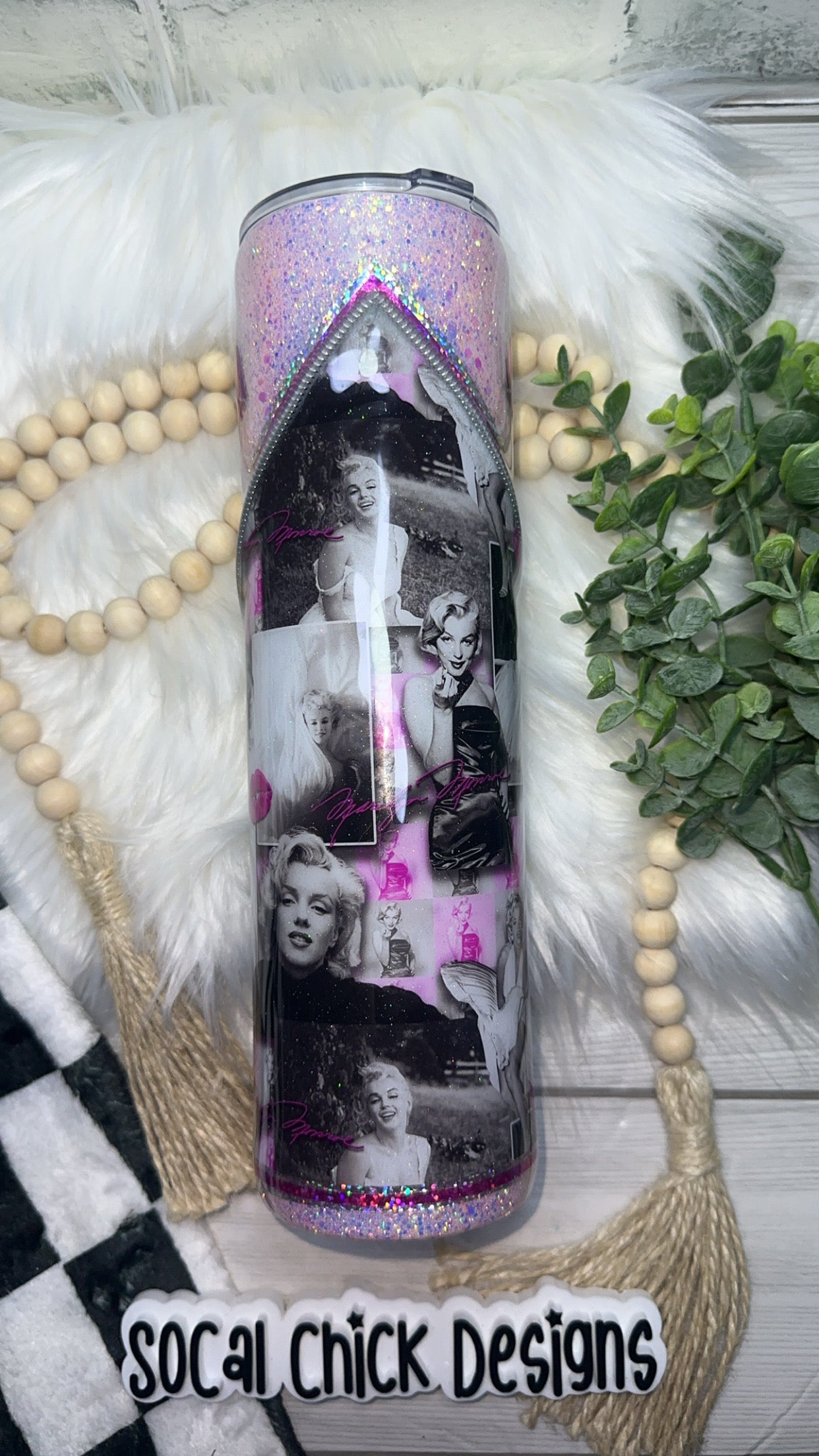 RTS {MarilynM w Zipper, Charm and Snow Globe Bottom} 32oz Skinny