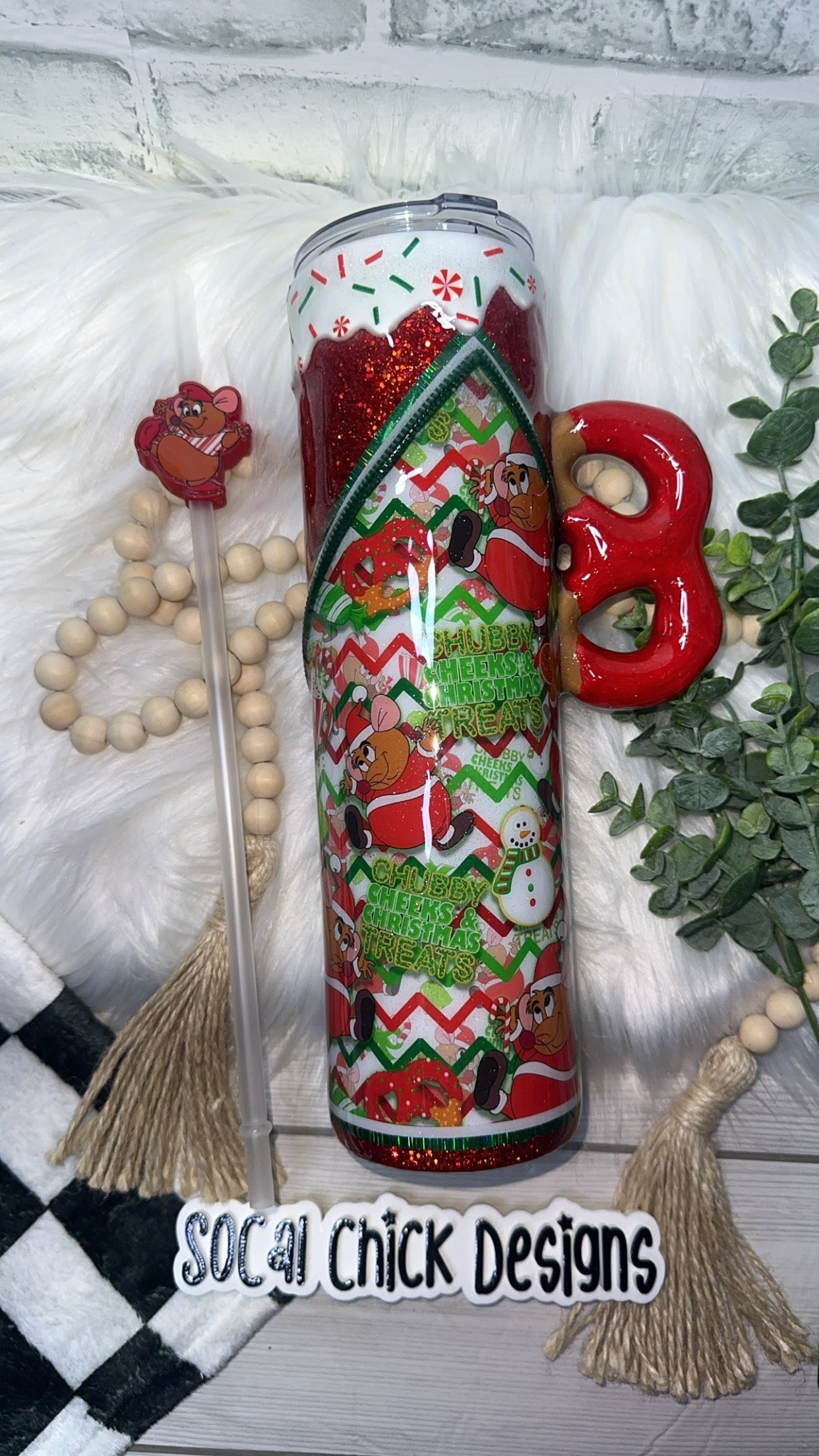 RTS {Chubby Cheeks & Christmas Treats with Pretzel Handle & Snow Globe Bottom} 32oz Skinny