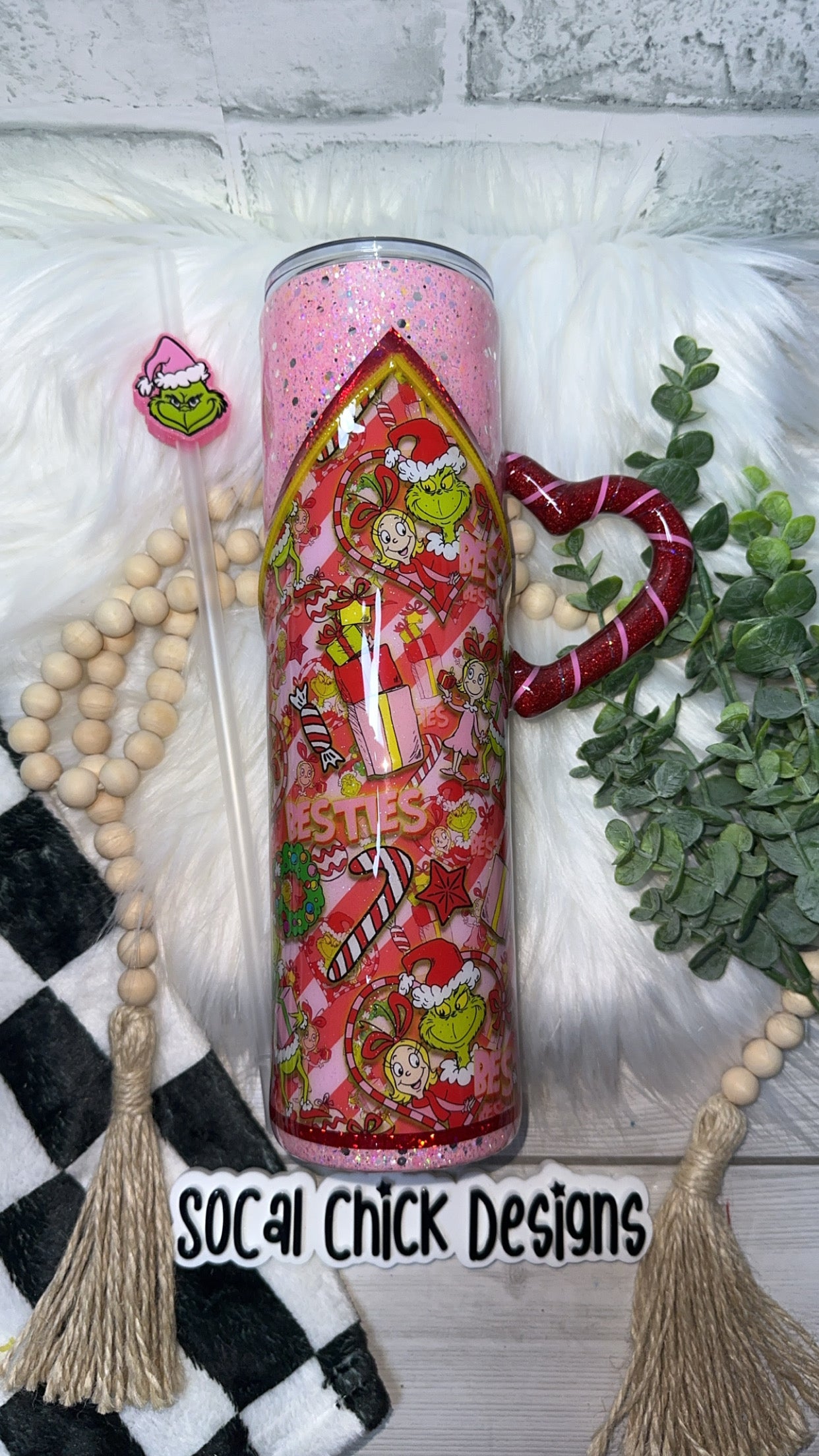 RTS {Mean One Besties with Heart Handle & Snow Globe Bottom} 32oz Skinny