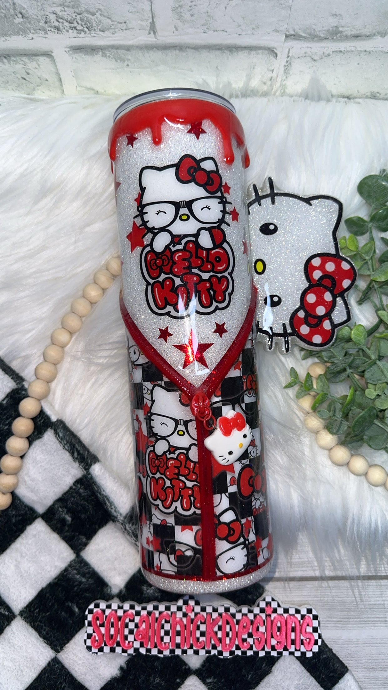 RTS {HK Kitty with Glasses Zipper Tumbler w Charm, Peeking Handle, Drip & Snow Globe Bottom} 32oz Skinny