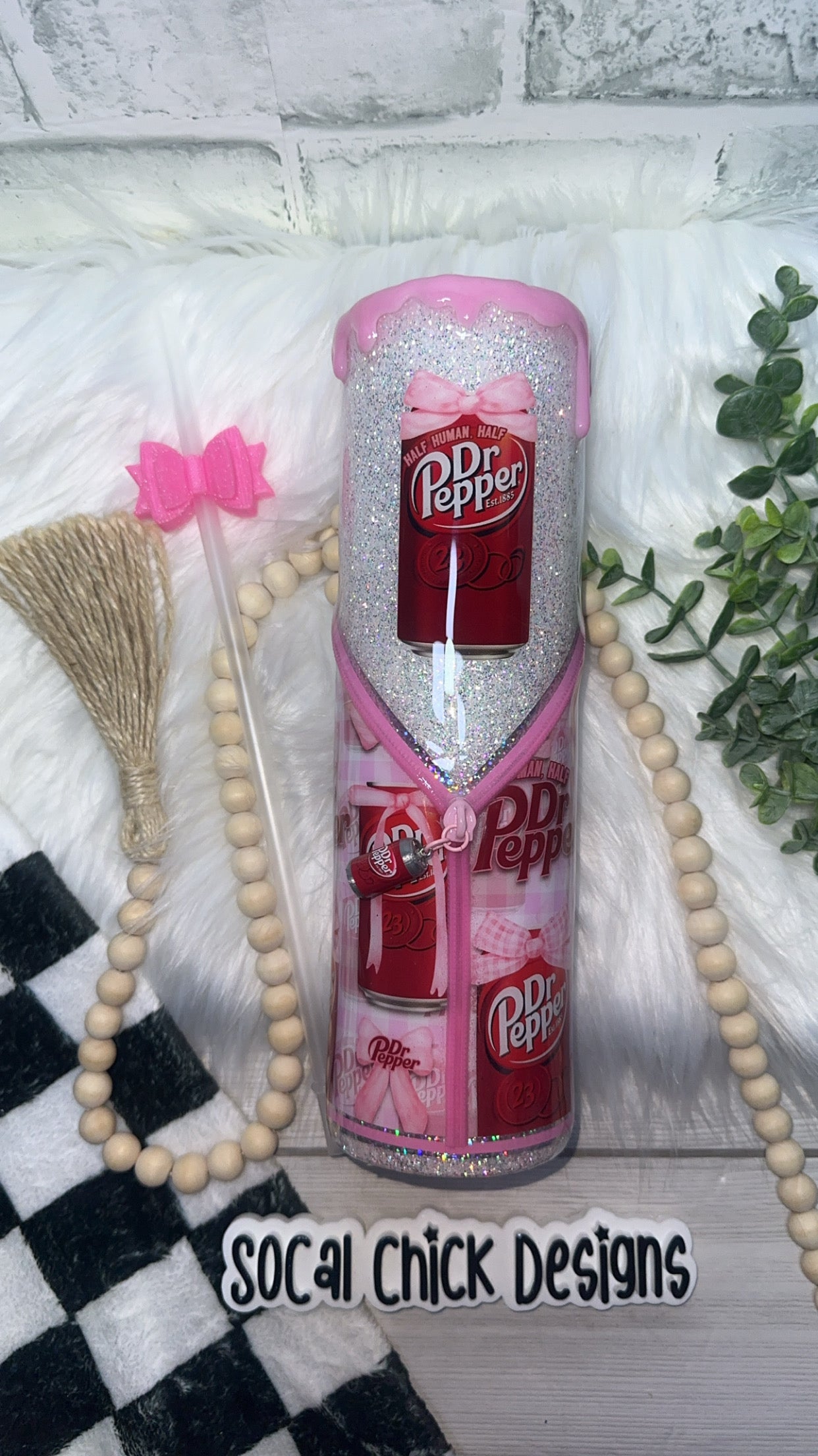 RTS {Half Human Half DP Zipper, Charm, Drip & Snowglobe Bottom} 32oz Skinny