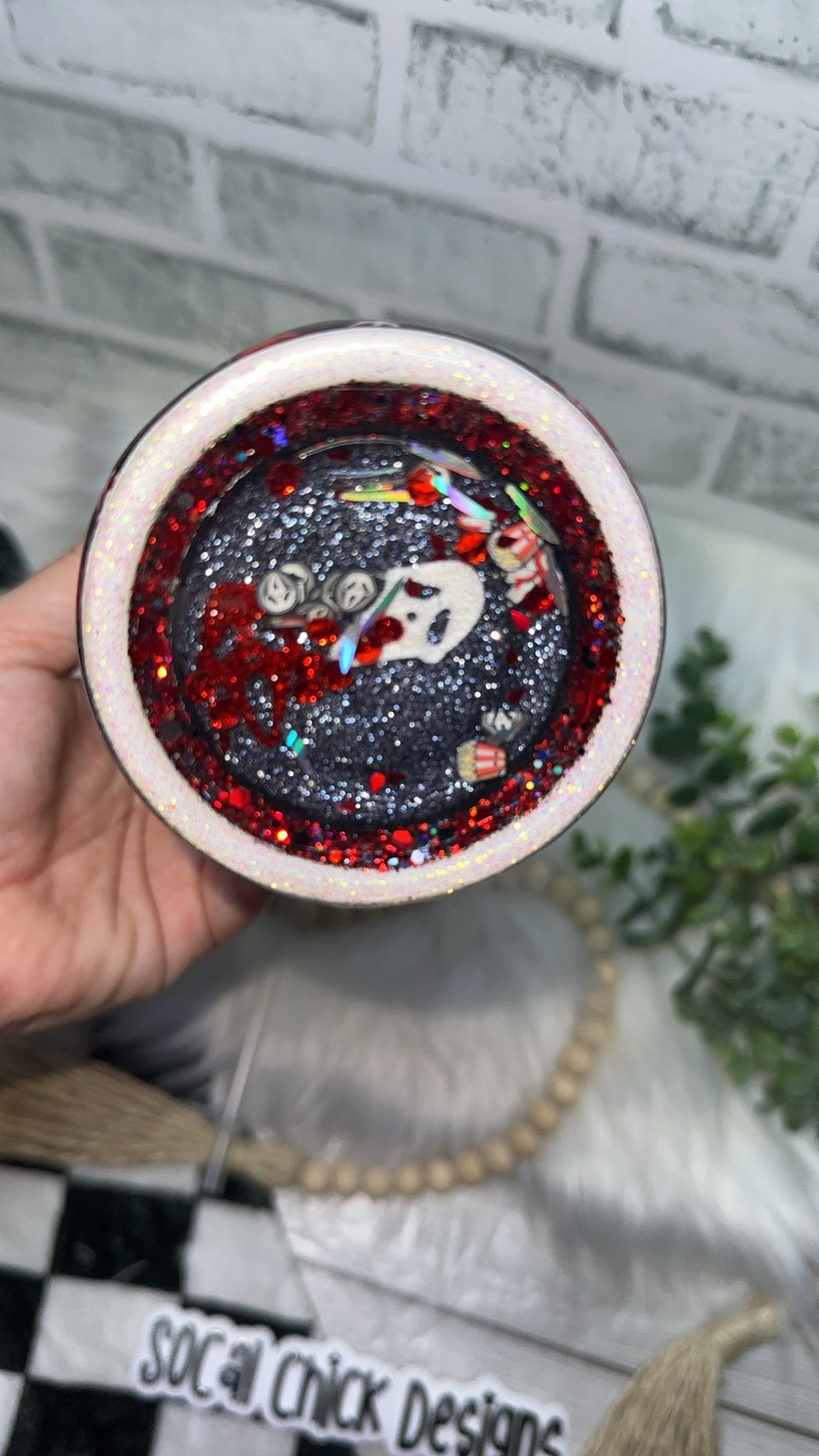 RTS {GF Scream Patchwork with 3D face Element & Snow Globe Bottom} 32oz Skinny