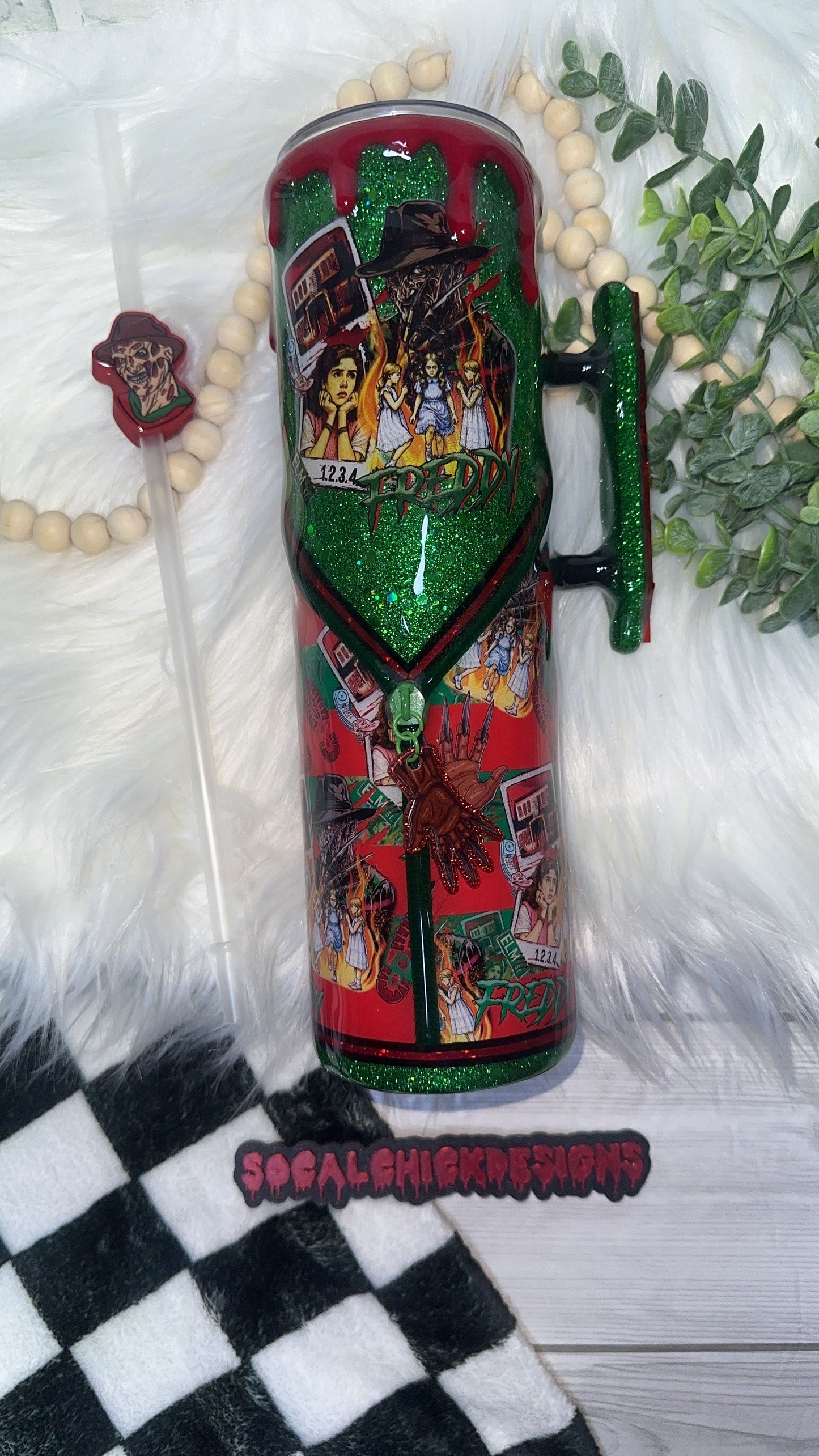 RTS {Fred Slasher Polaroid w Acrylic FREDDY Handle, SnowGlobe Bottom & Drip} 32oz Skinny