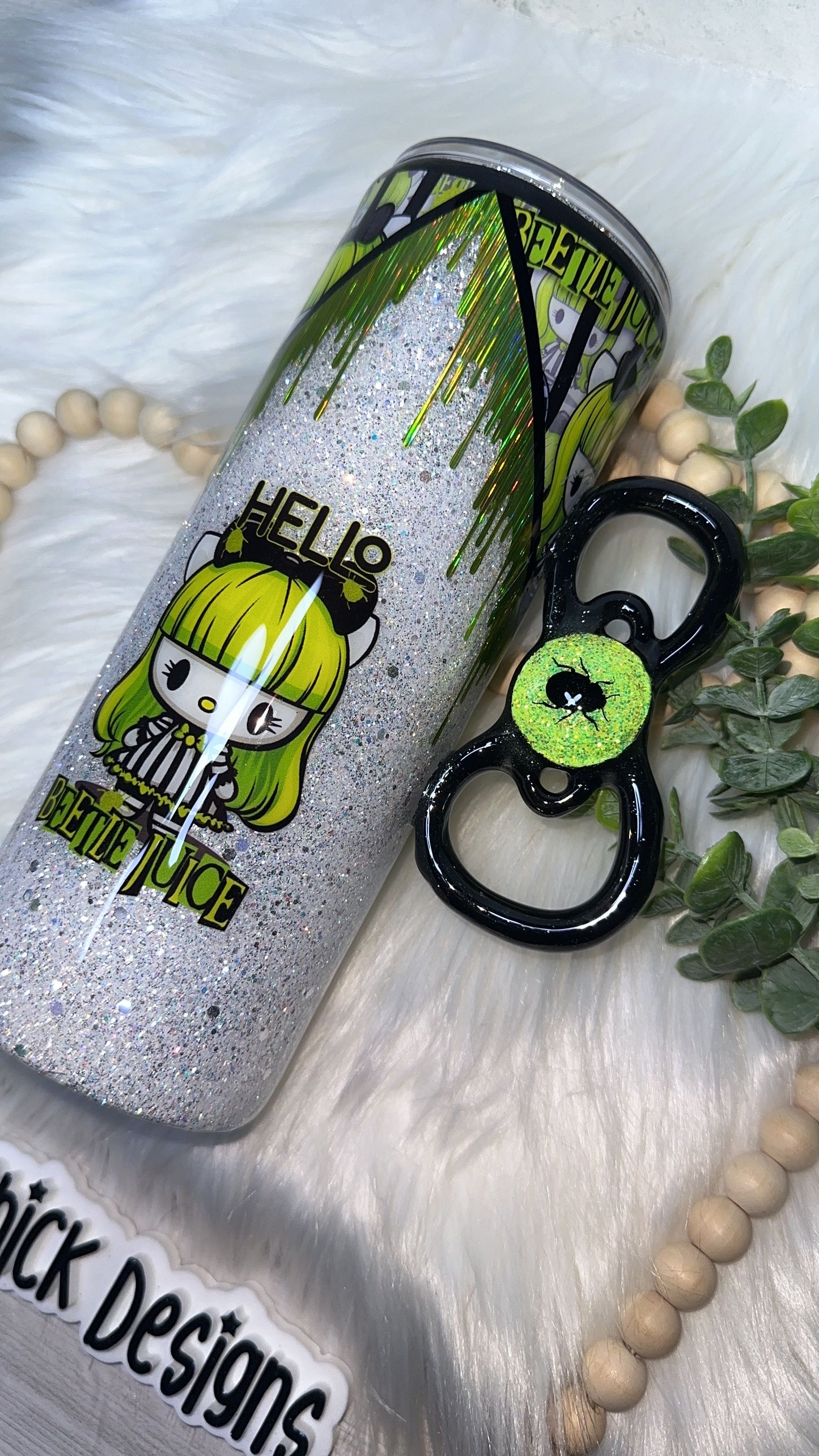 RTS {Hello Beetle Kitty with Bow Handle & Snow Globe Bottom} 24oz Skinny