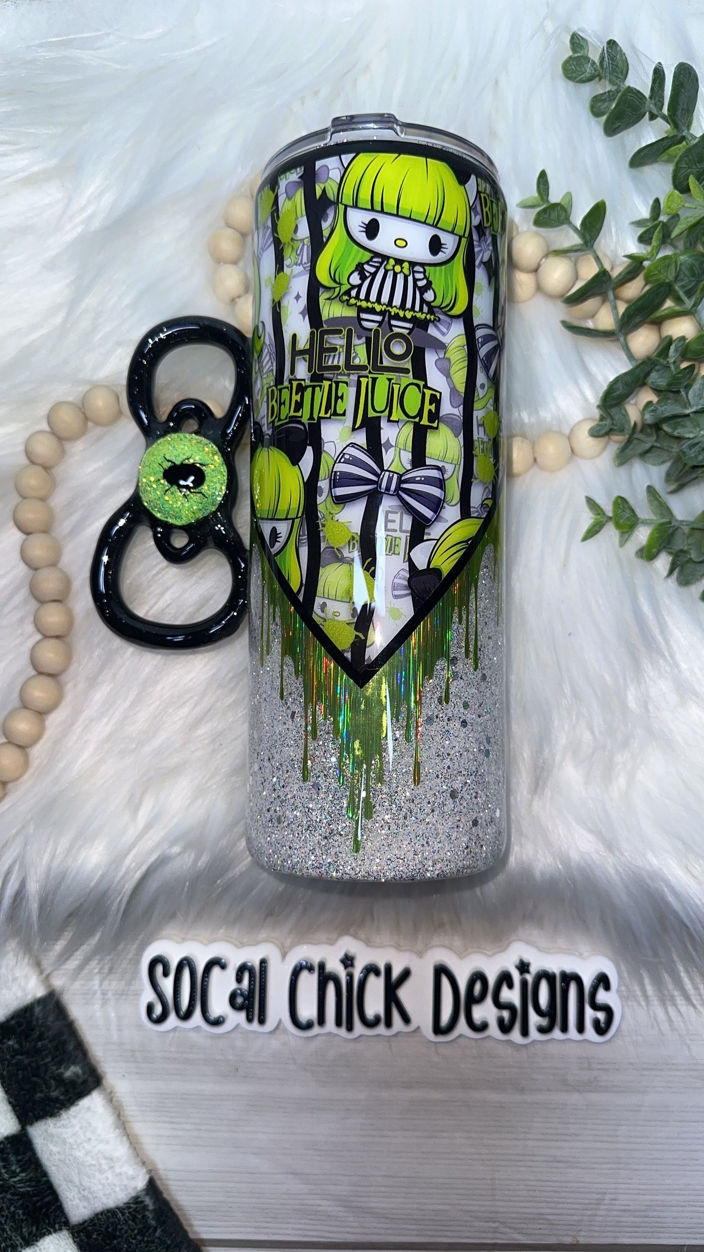 RTS {Hello Beetle Kitty with Bow Handle & Snow Globe Bottom} 24oz Skinny
