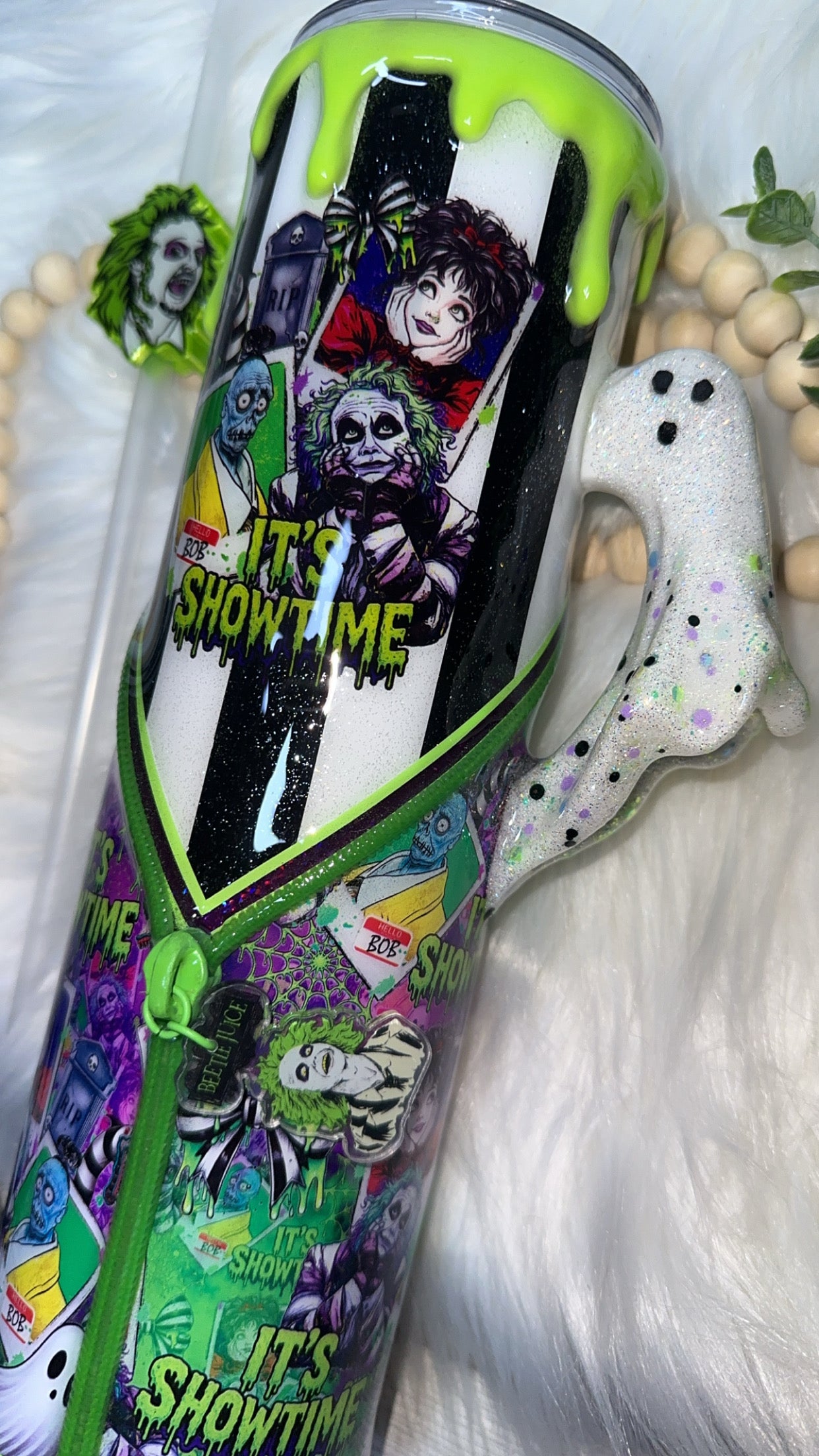 RTS {Polaroid "It's Showtime" (Striped) w Ghost Handle, Zipper, Charm, SnowGlobe Bottom & Drip} 32oz Skinny