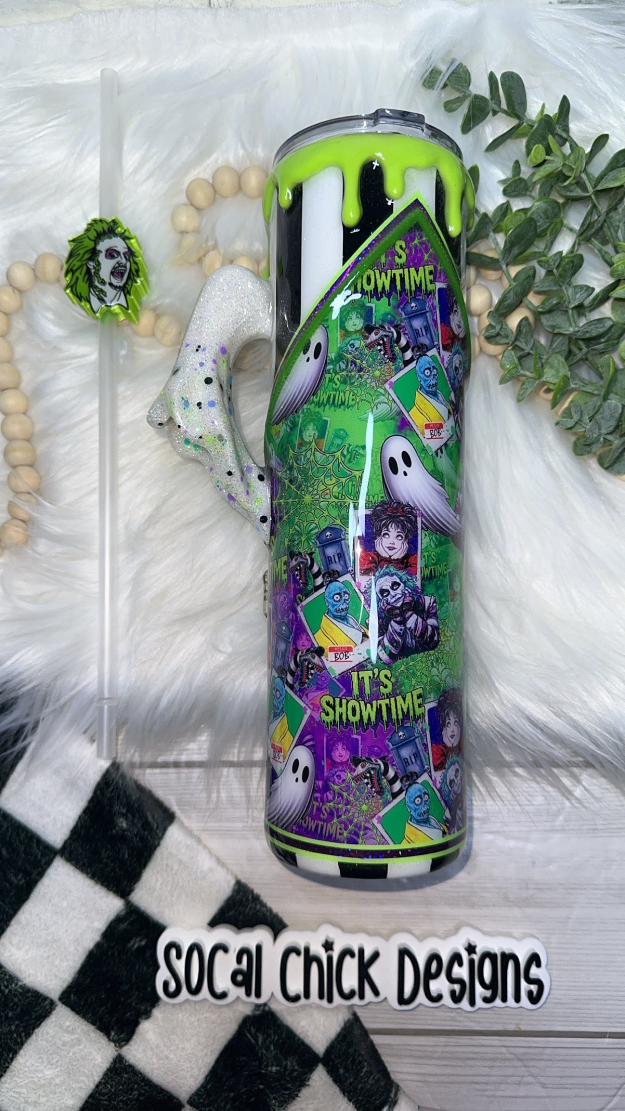 RTS {Polaroid "It's Showtime" (Striped) w Ghost Handle, Zipper, Charm, SnowGlobe Bottom & Drip} 32oz Skinny