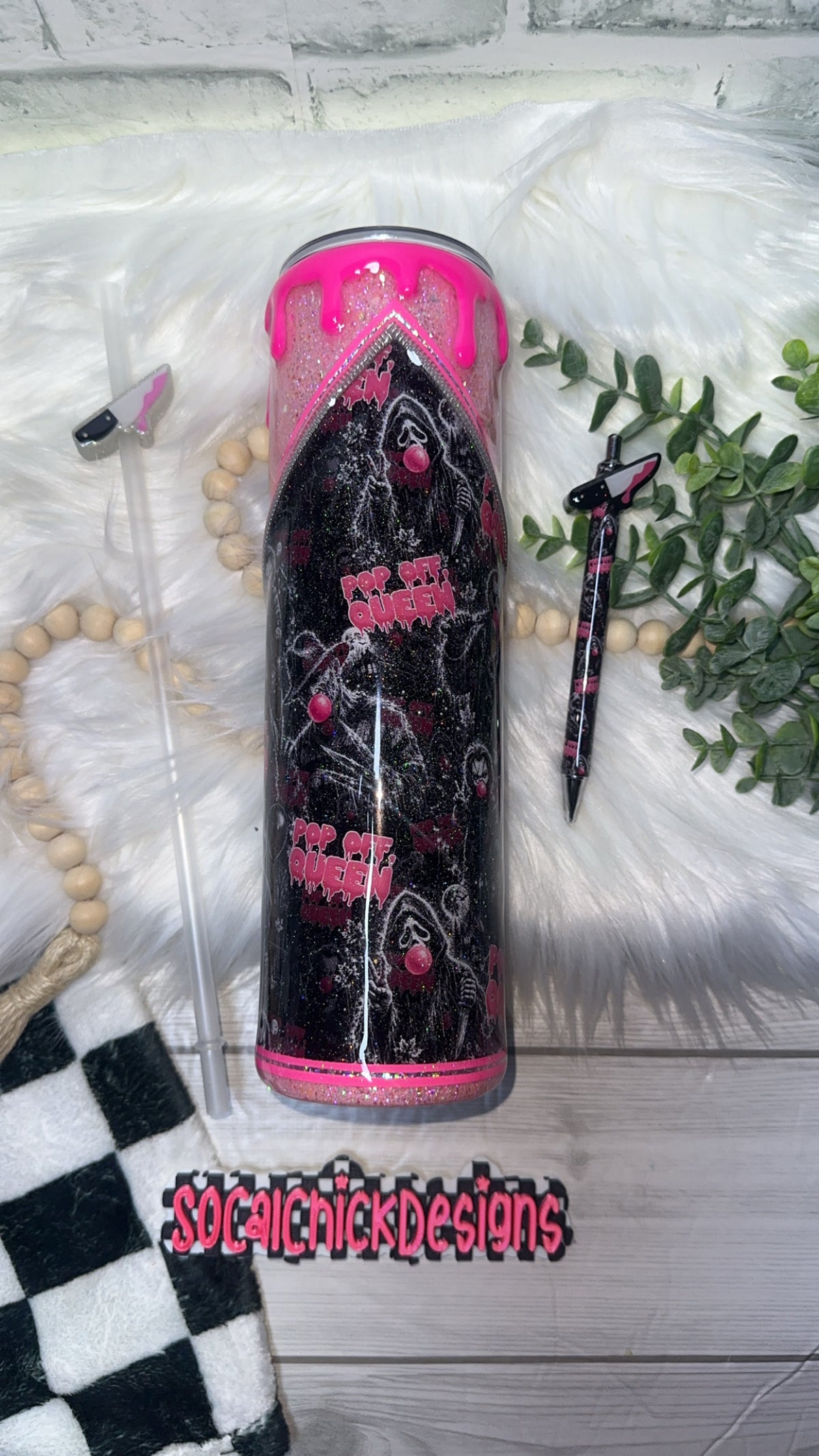 RTS {Pop Off Queen Horror with Zipper, Charm, SnowGlobe Bottom & Drip & Matching  Pen} 32oz Skinny