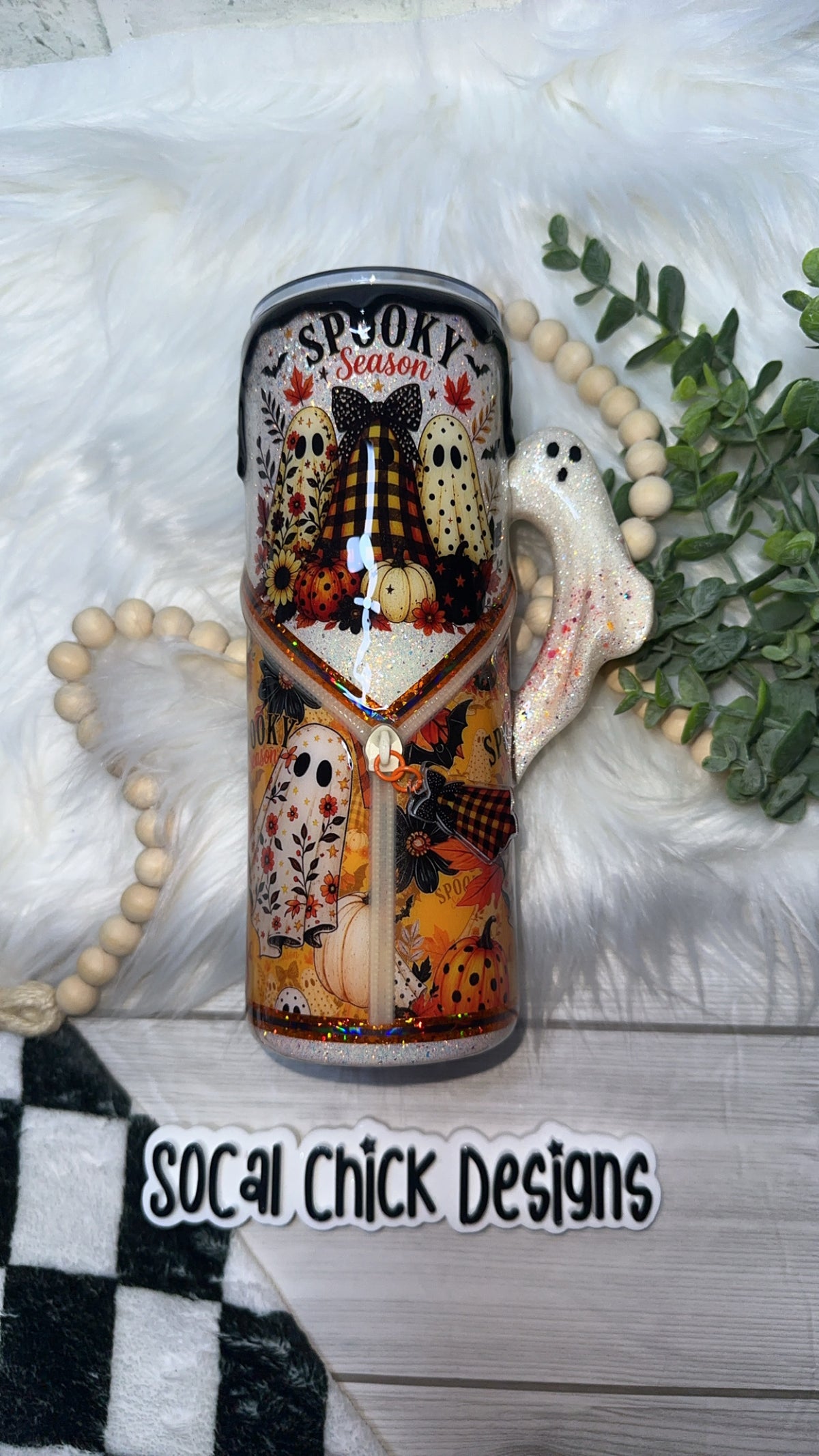 RTS {Spooky Season Ghosts Zipper & Charm with Ghost Handle, SnowGlobe Bottom & Drip} 24oz Skinny